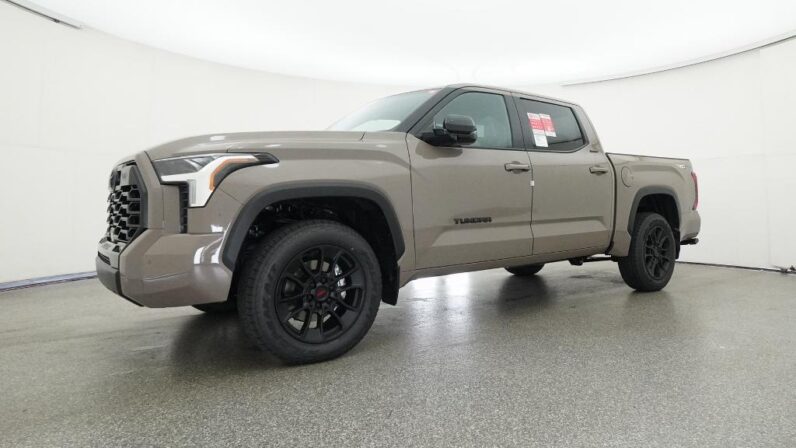 
								2026 Toyota Tundra Limited 4WD CrewMax full									