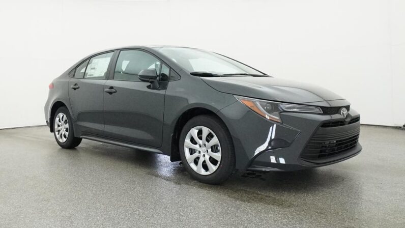 
								2026 Toyota Corolla LE FWD full									