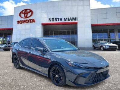 2025 Toyota Camry SE Front-Wheel Drive
