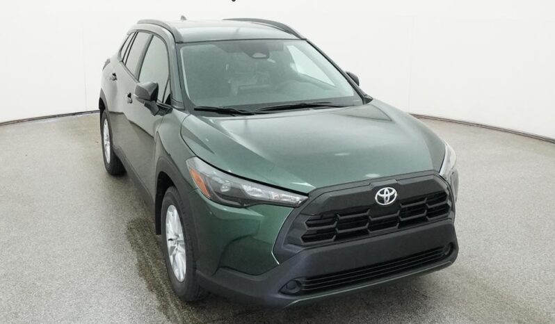 
								2026 Toyota Corolla Cross LE FWD full									