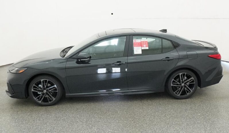 
								2026 Toyota Camry XSE FWD full									