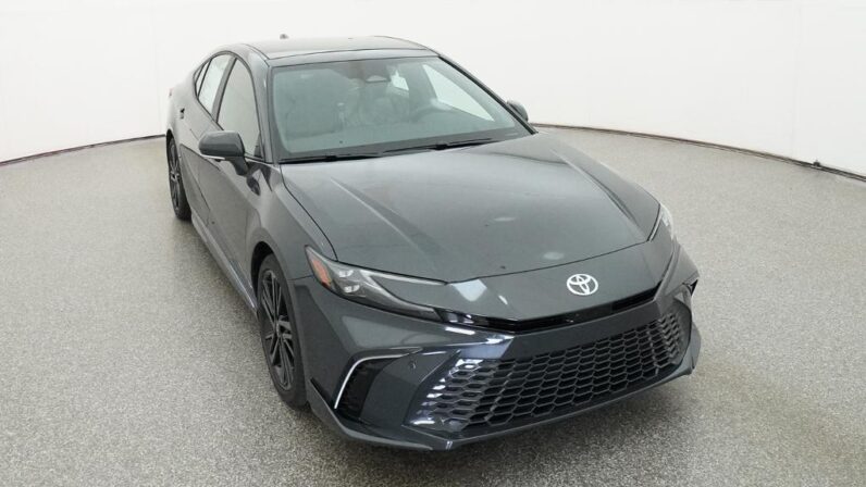 
								2026 Toyota Camry XSE FWD full									