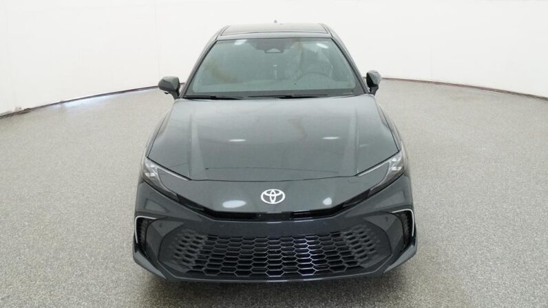 
								2026 Toyota Camry XSE FWD full									