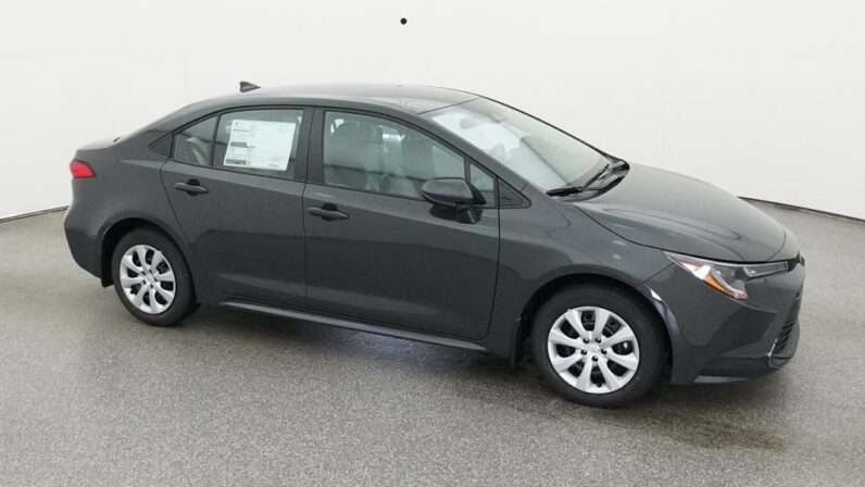 
								2026 Toyota Corolla LE FWD full									