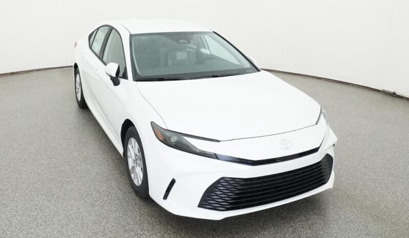 
								2026 Toyota Camry LE FWD full									