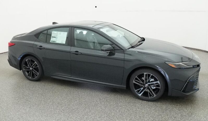 
								2026 Toyota Camry XSE FWD full									