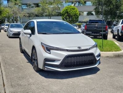 2026 Toyota Corolla SE Front-Wheel Drive