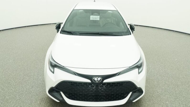 
								2026 Toyota Corolla Hatchback SE FWD full									