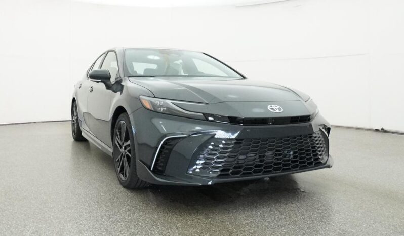 
								2026 Toyota Camry XSE FWD full									