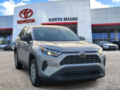 2025 Toyota RAV4 LE Front-Wheel Drive