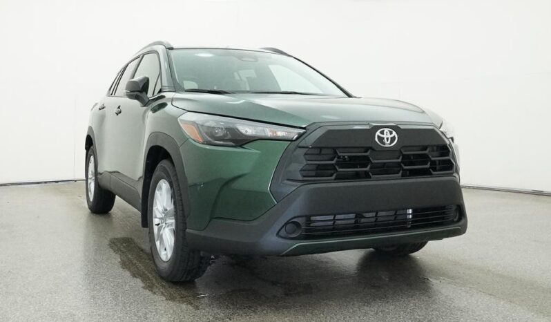 
								2026 Toyota Corolla Cross LE FWD full									