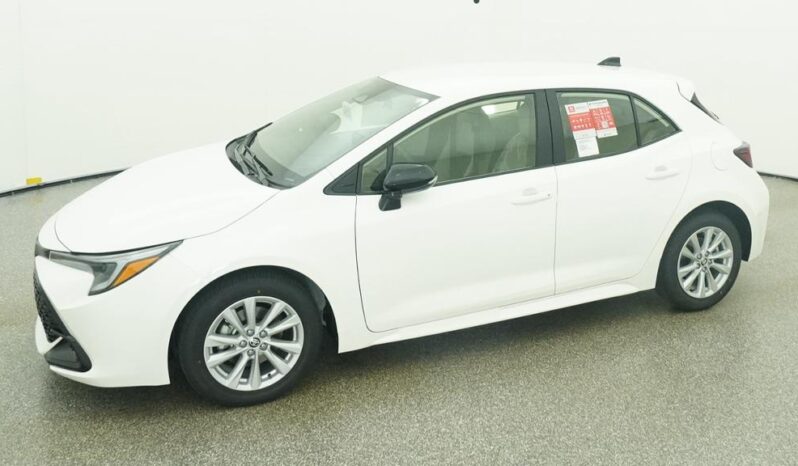 
								2026 Toyota Corolla Hatchback SE FWD full									