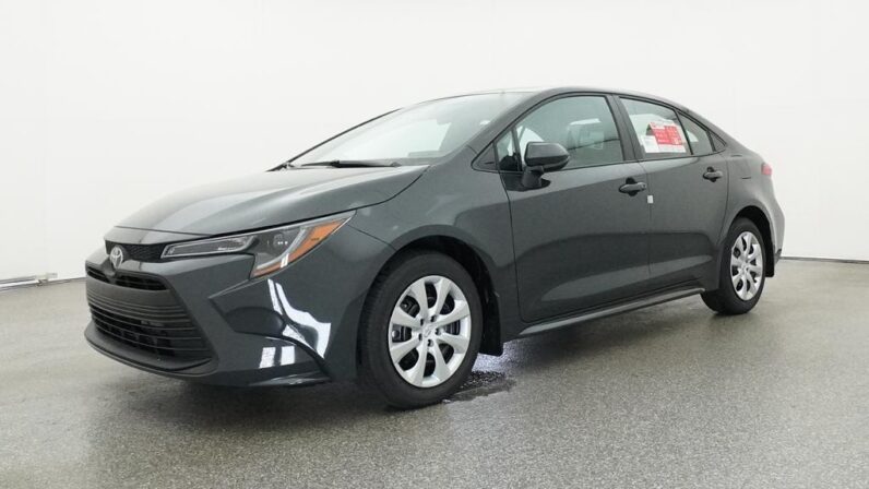 
								2026 Toyota Corolla LE FWD full									