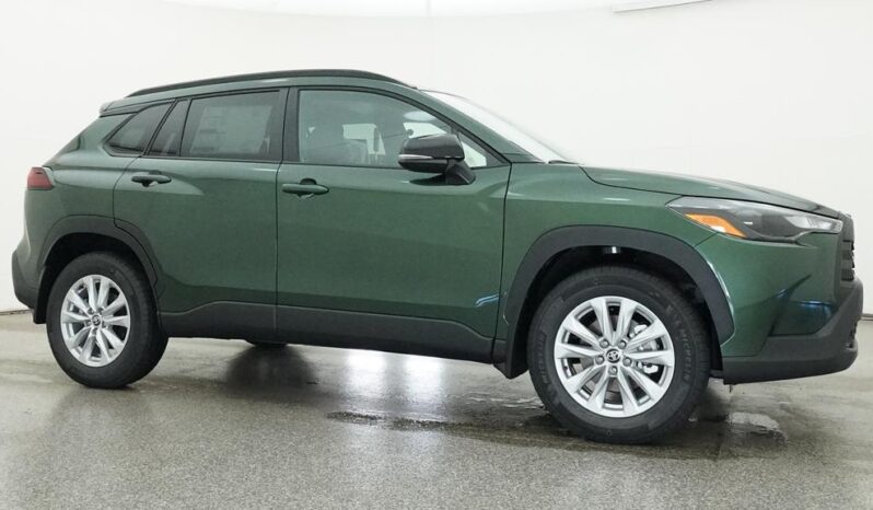 
								2026 Toyota Corolla Cross LE FWD full									