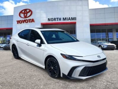 2025 Toyota Camry SE Front-Wheel Drive