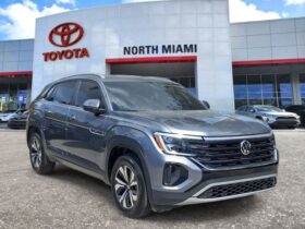 2025 Volkswagen Atlas Cross Sport 2.0T SE Front-Wheel Drive
