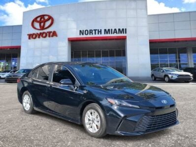 2025 Toyota Camry LE Front-Wheel Drive